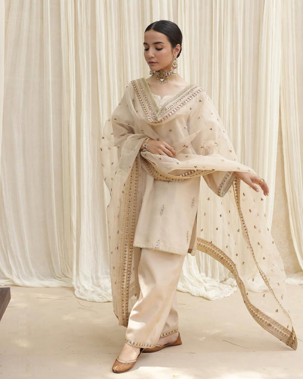 Nayab | 3-Piece Stitched Outfit