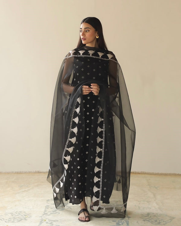 Mahbas | 3-Piece Stitched Eid Arrival